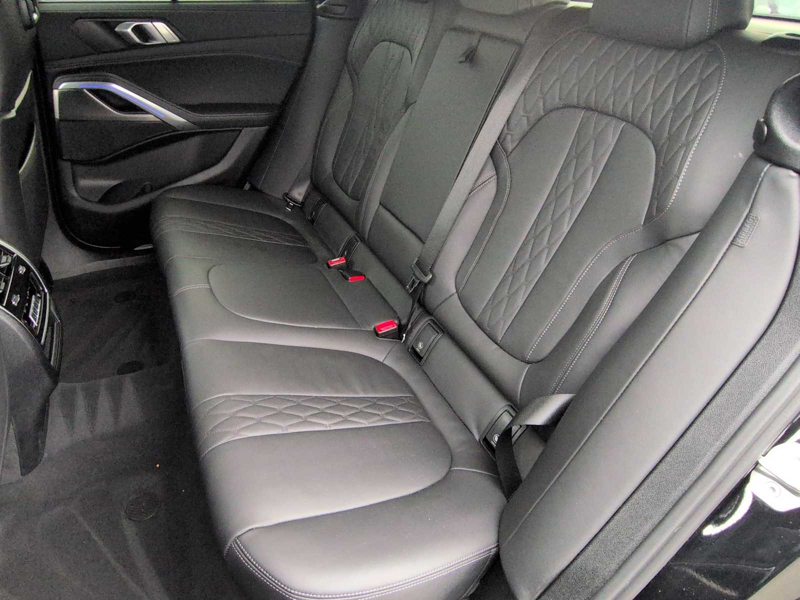 Thumbnail: 2023 BMW X6 - 20