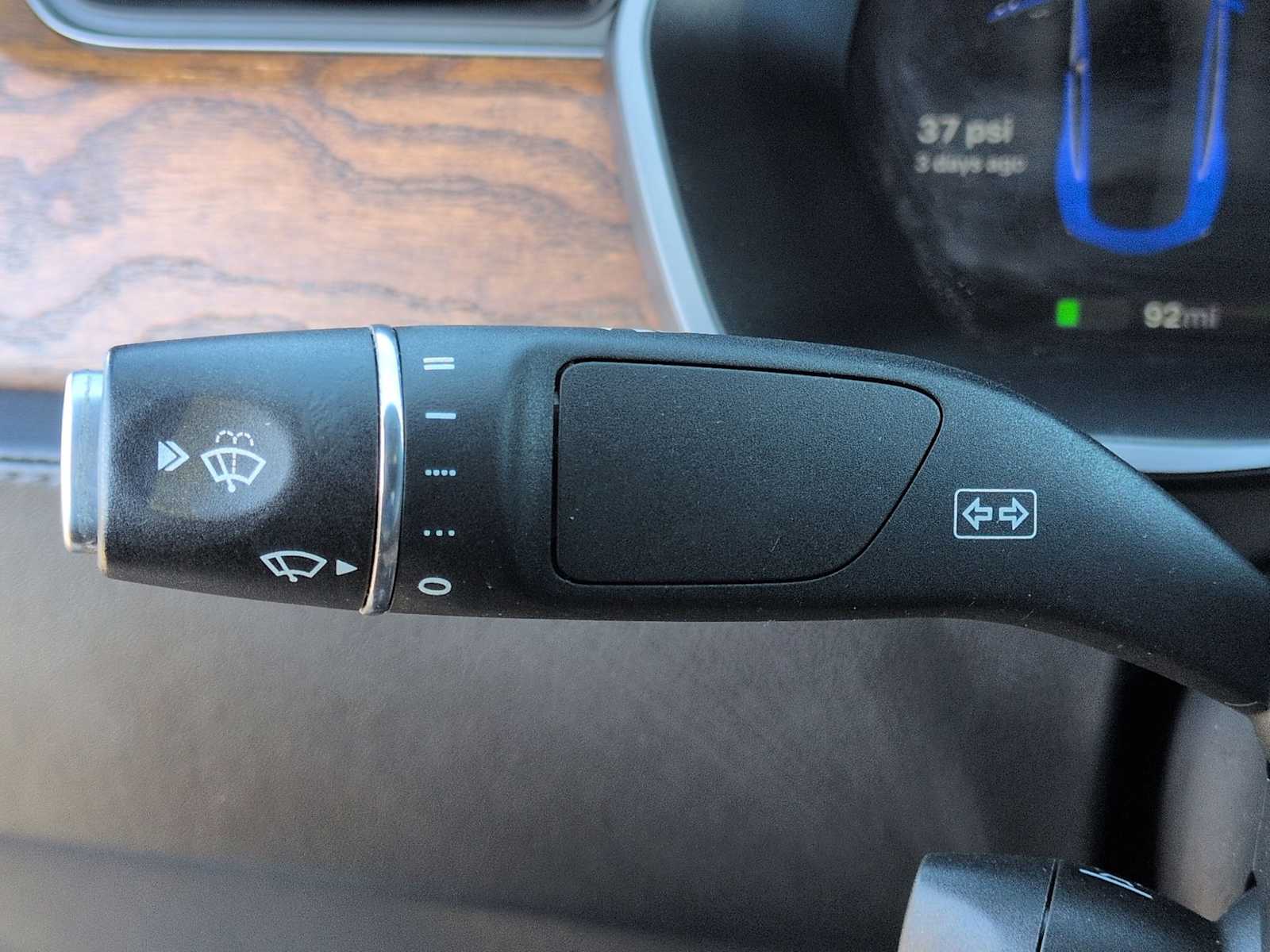 Thumbnail: 2020 Tesla Model S - 27