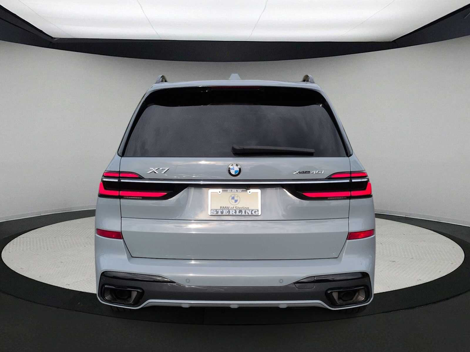 Thumbnail: 2023 BMW X7 - 7