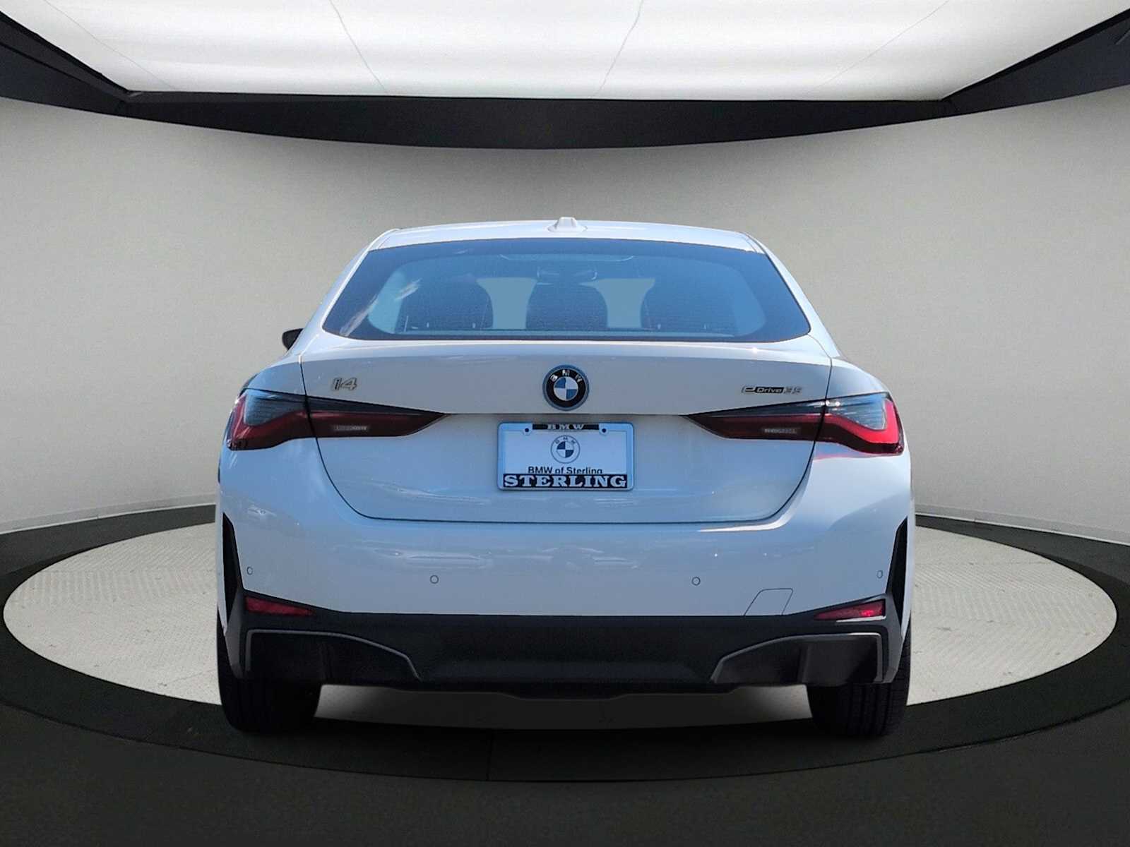 Thumbnail: 2023 BMW i4 - 7