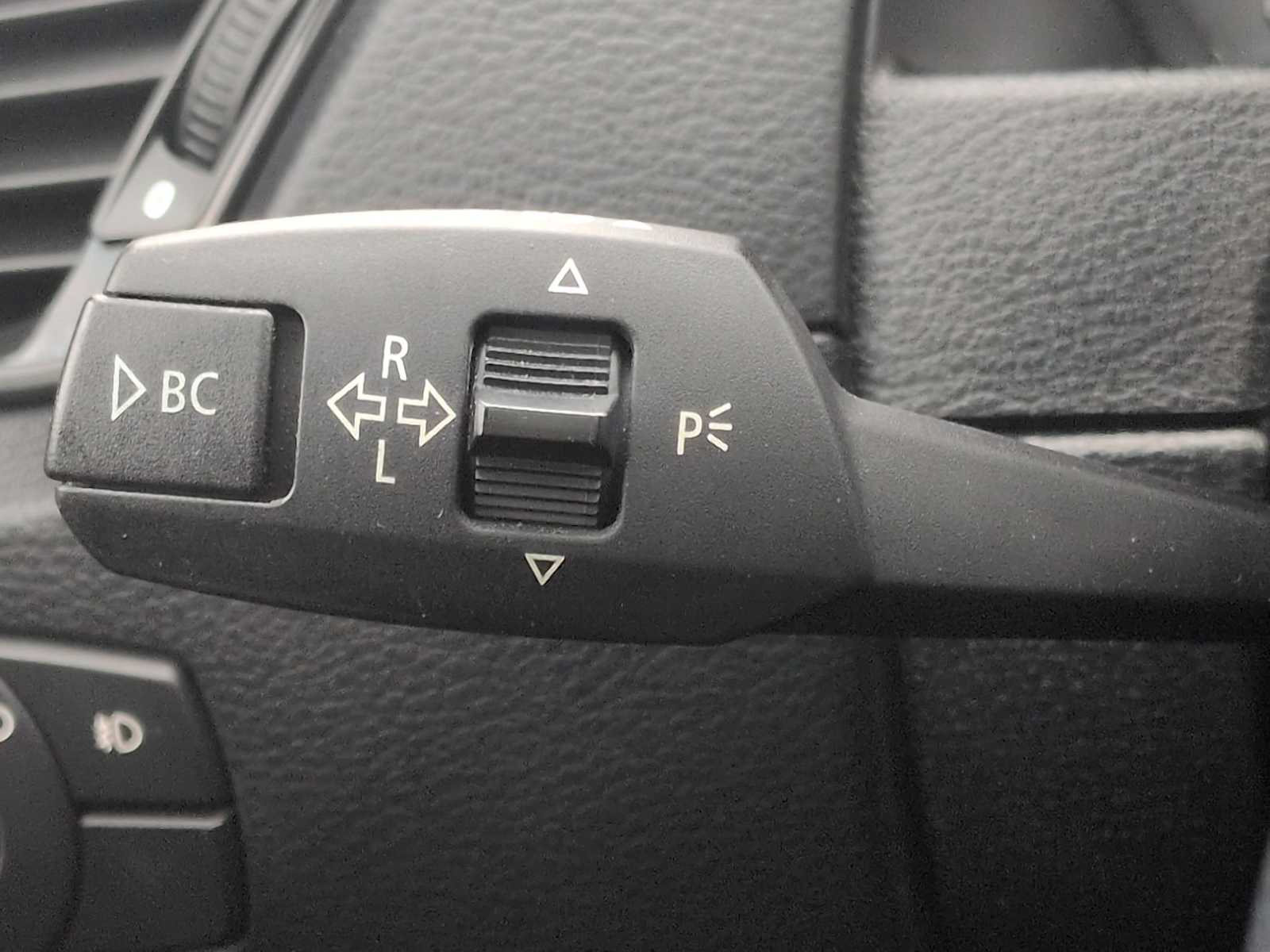 Thumbnail: 2015 BMW X1 - 29