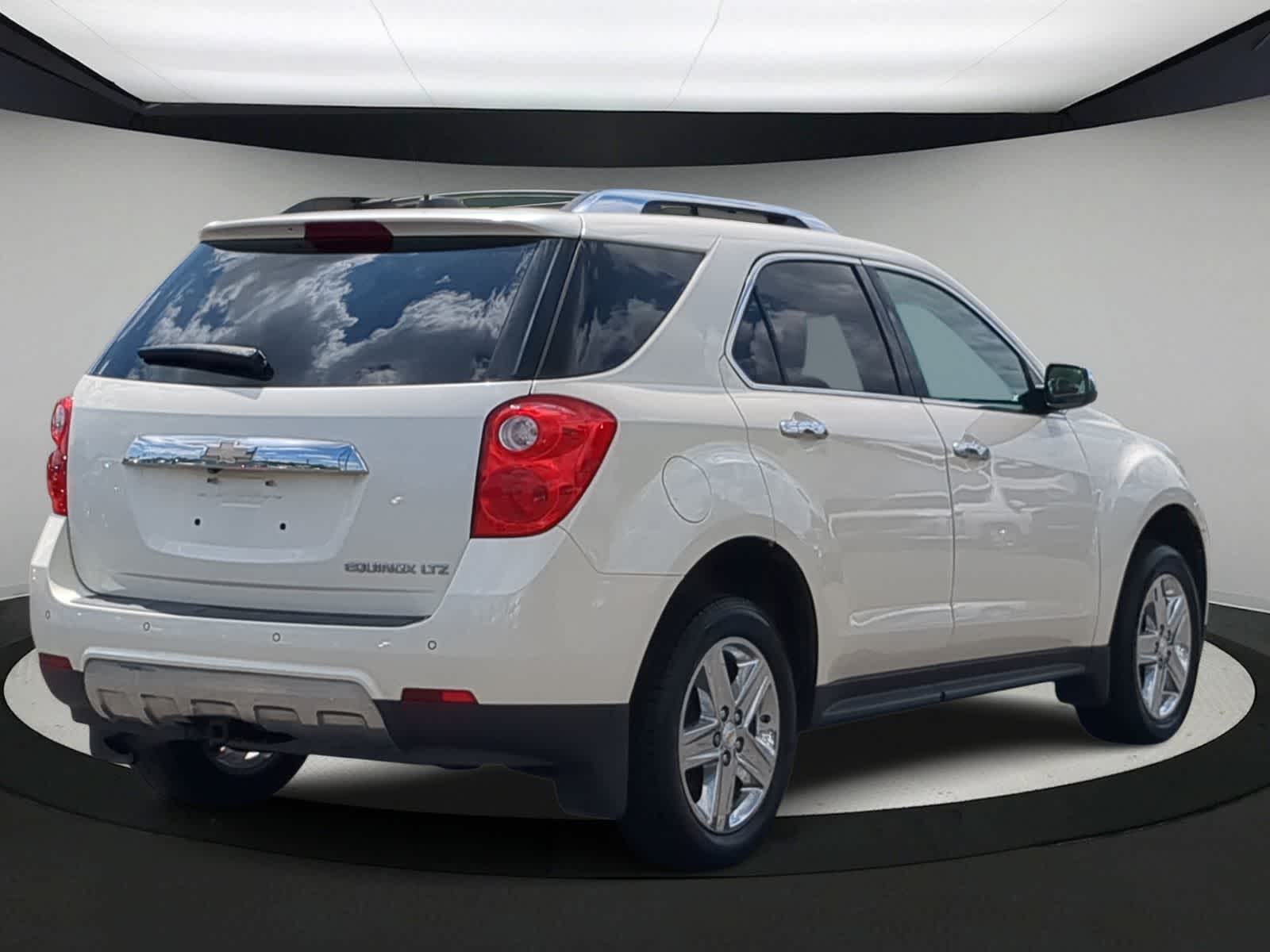Thumbnail: 2015 Chevrolet Equinox - 8