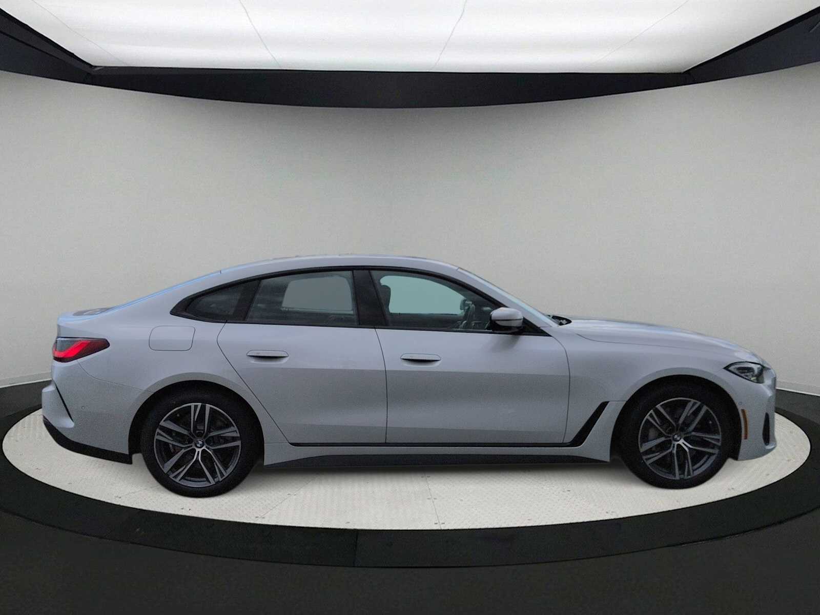 Thumbnail: 2022 BMW 4 Series - 9
