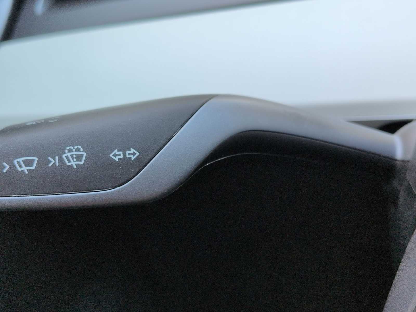 Thumbnail: 2022 Tesla Model 3 - 28