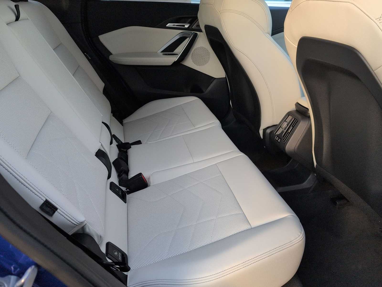 Thumbnail: 2026 BMW X1 - 20