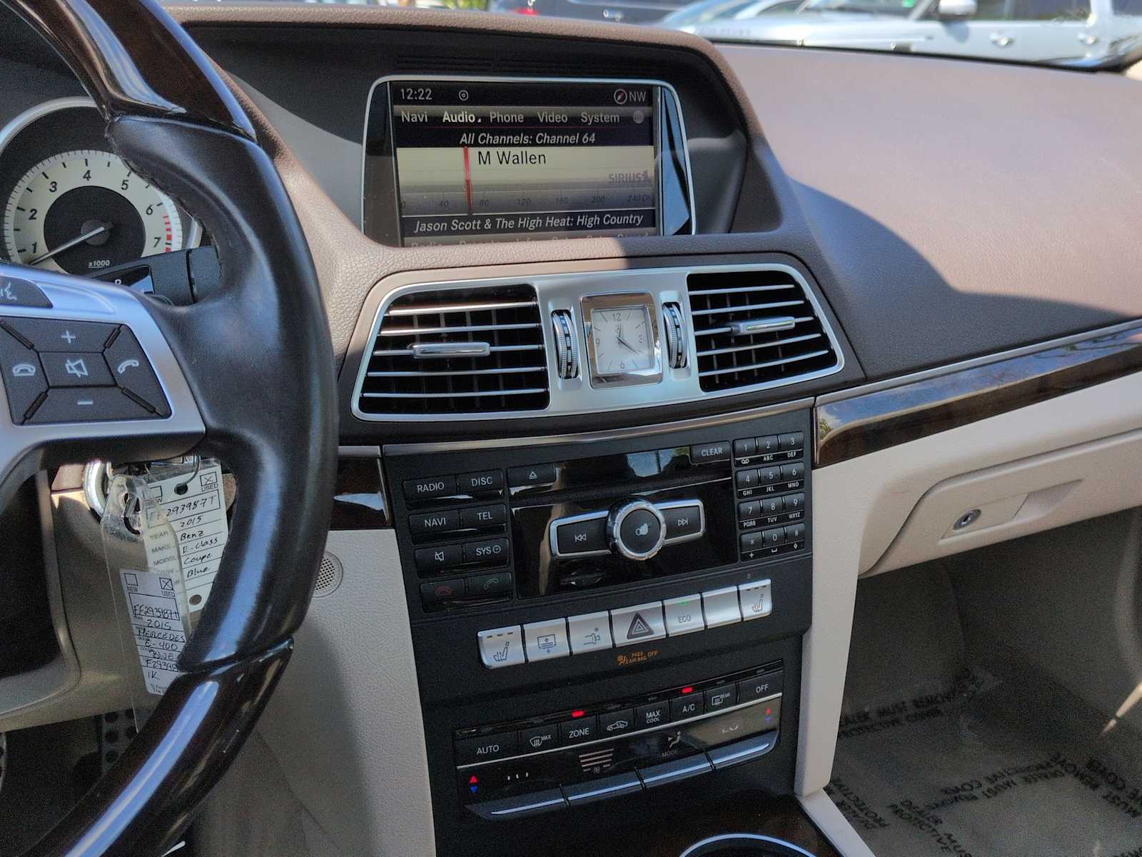 Thumbnail: 2015 Mercedes-Benz E-Class - 27
