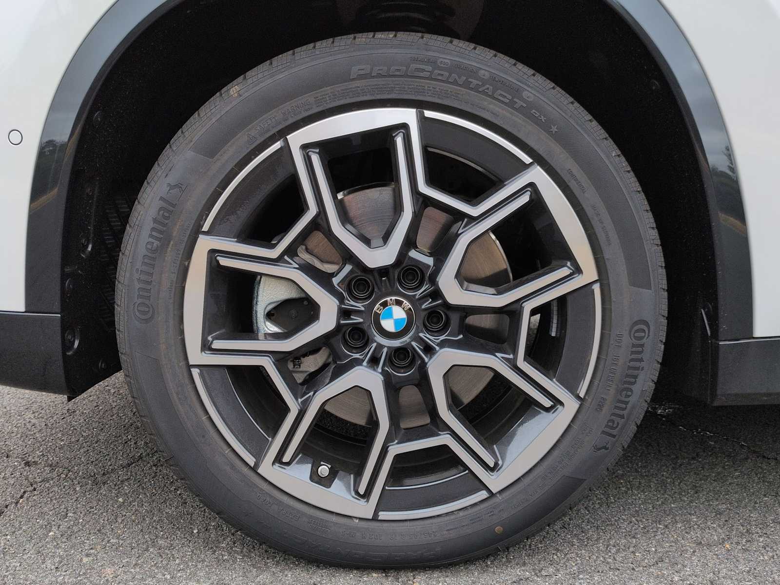 Thumbnail: 2026 BMW X1 - 14