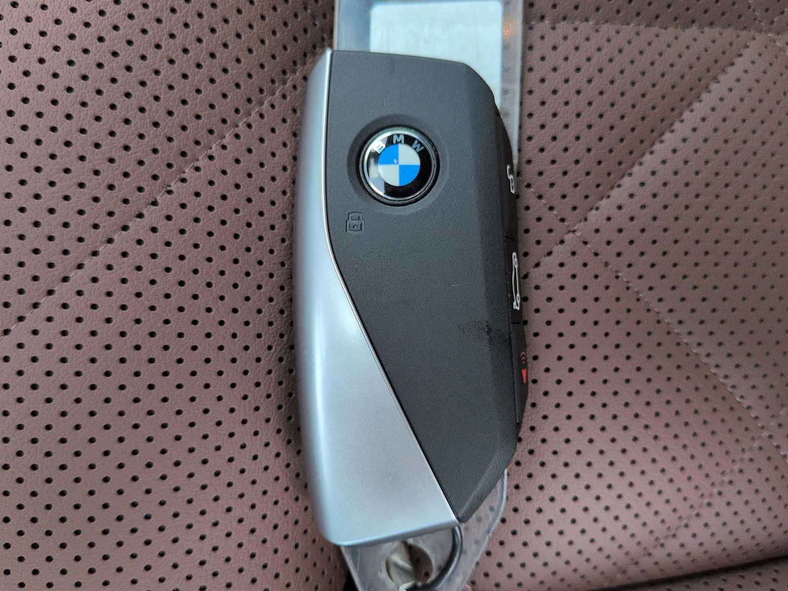 Thumbnail: 2026 BMW X5 - 37