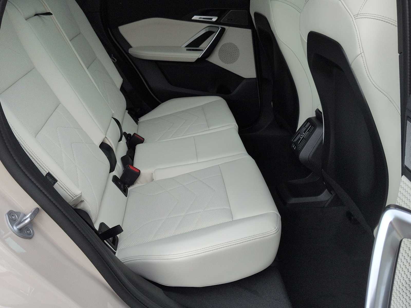 Thumbnail: 2026 BMW X1 - 22