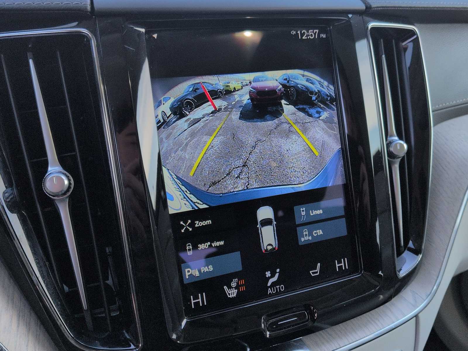 Thumbnail: 2021 Volvo XC60 - 31