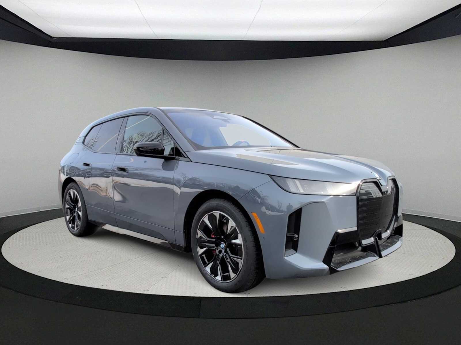 Thumbnail: 2026 BMW iX - 2