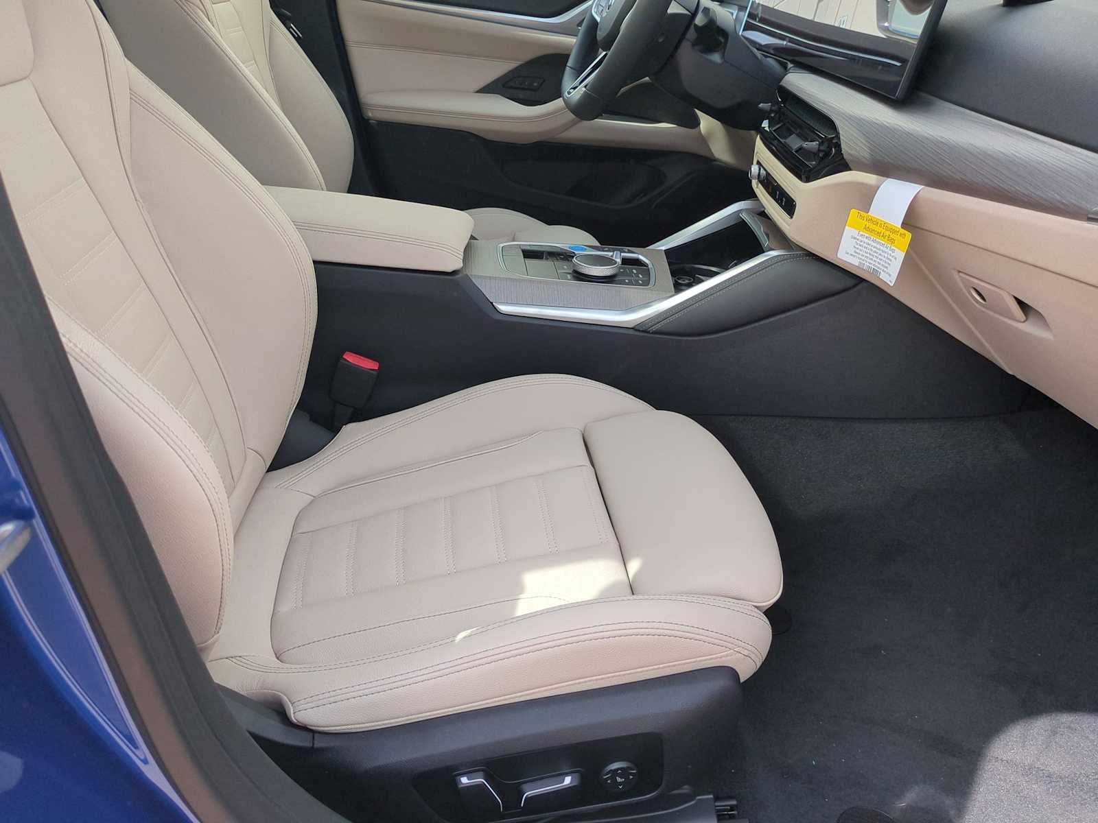 Thumbnail: 2025 BMW i4 - 23