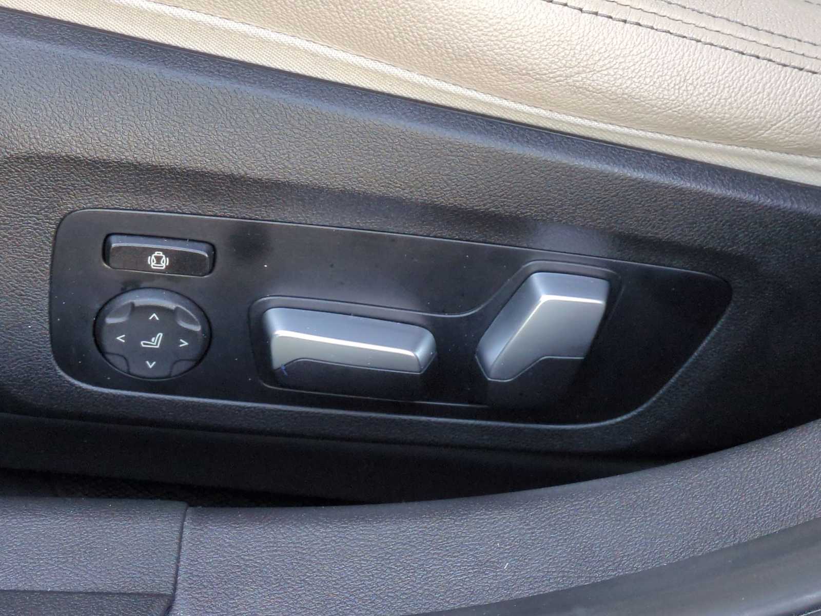 Thumbnail: 2022 BMW 3 Series - 17