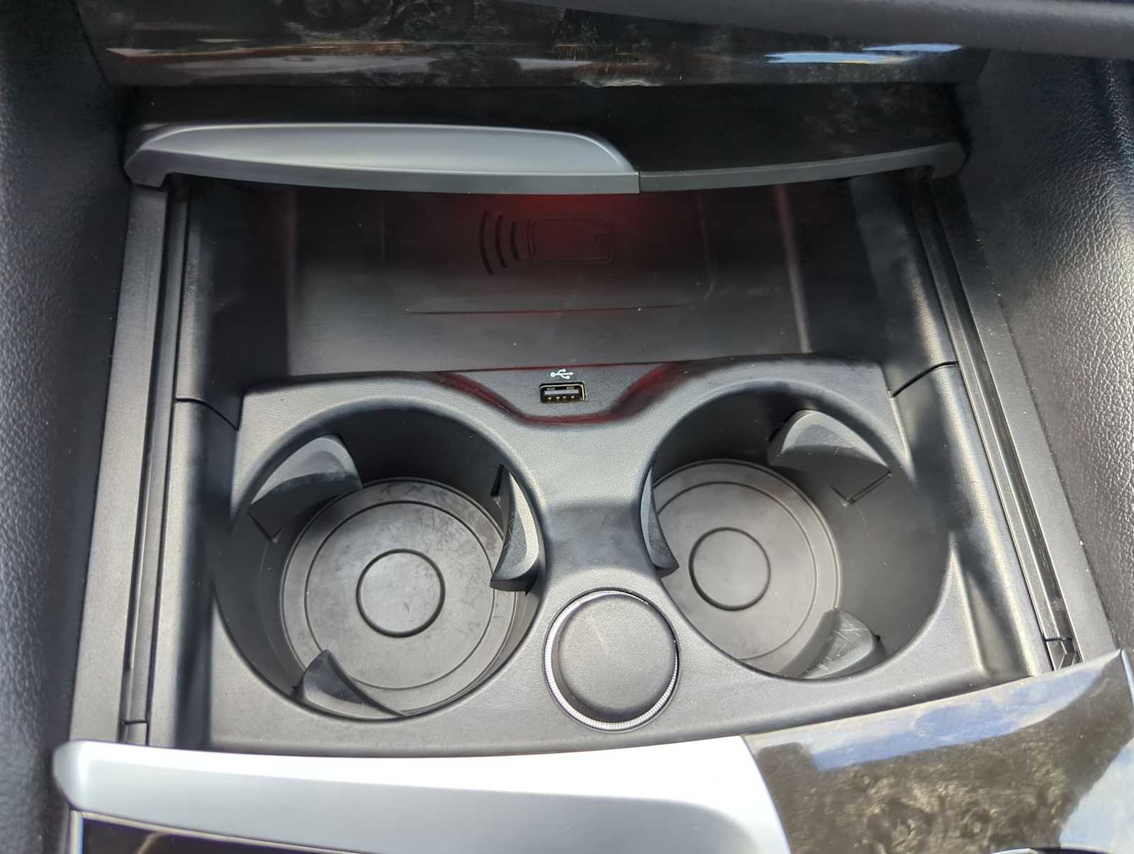 Thumbnail: 2023 BMW 5 Series - 32