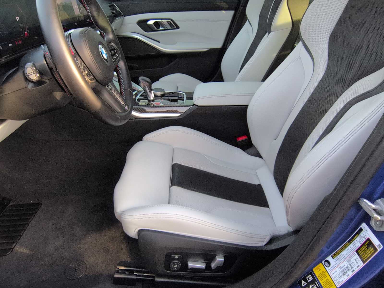 Thumbnail: 2023 BMW M3 - 17