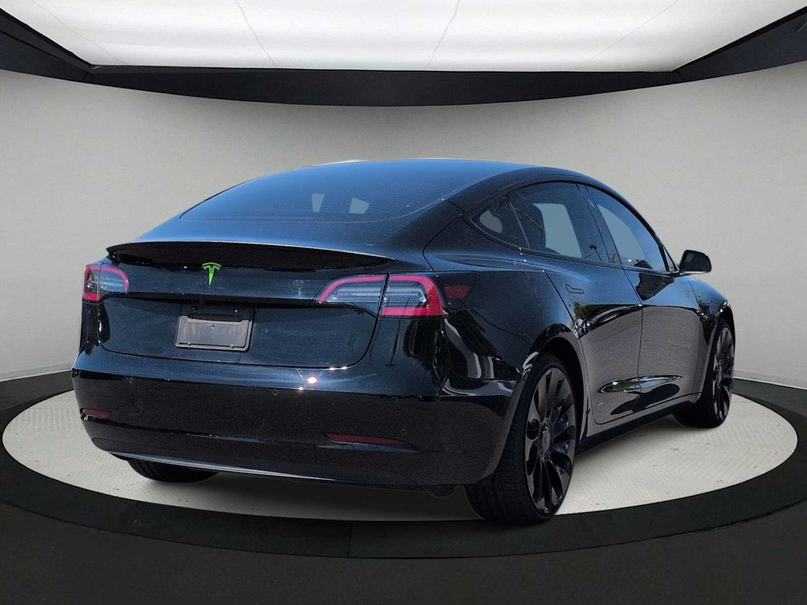 Thumbnail: 2022 Tesla Model 3 - 8