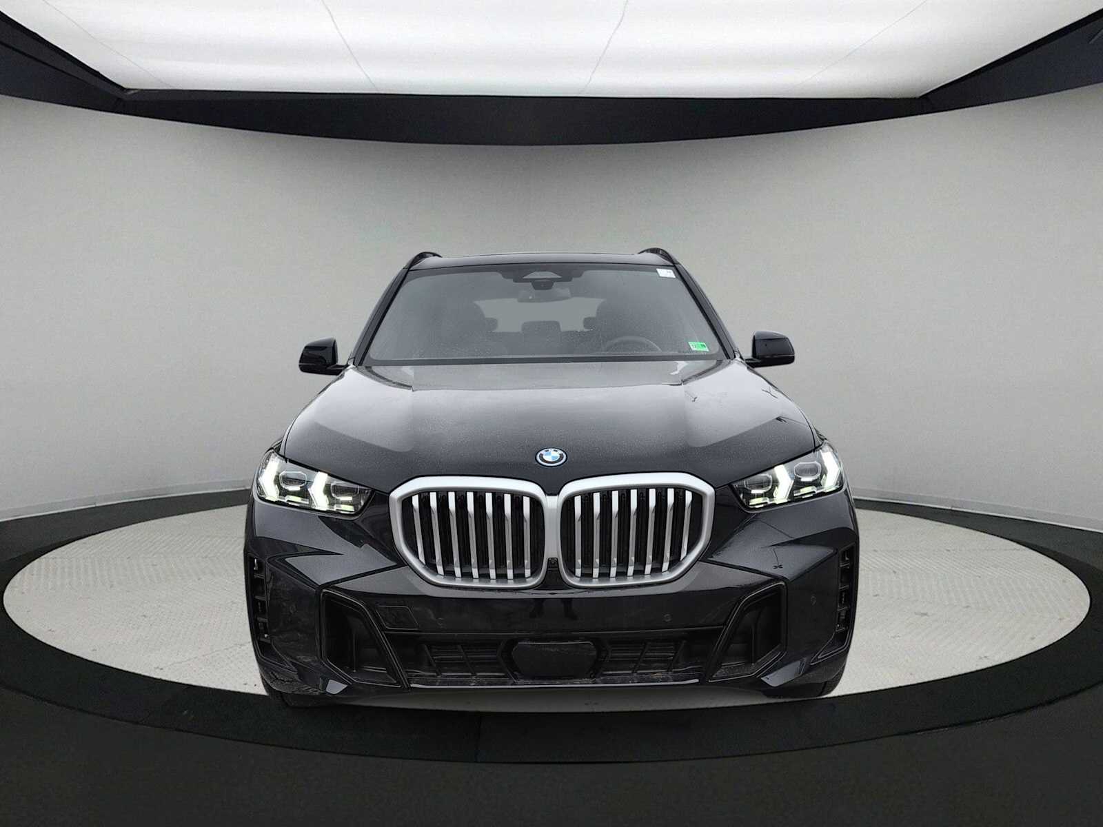 Thumbnail: 2026 BMW X5 - 3