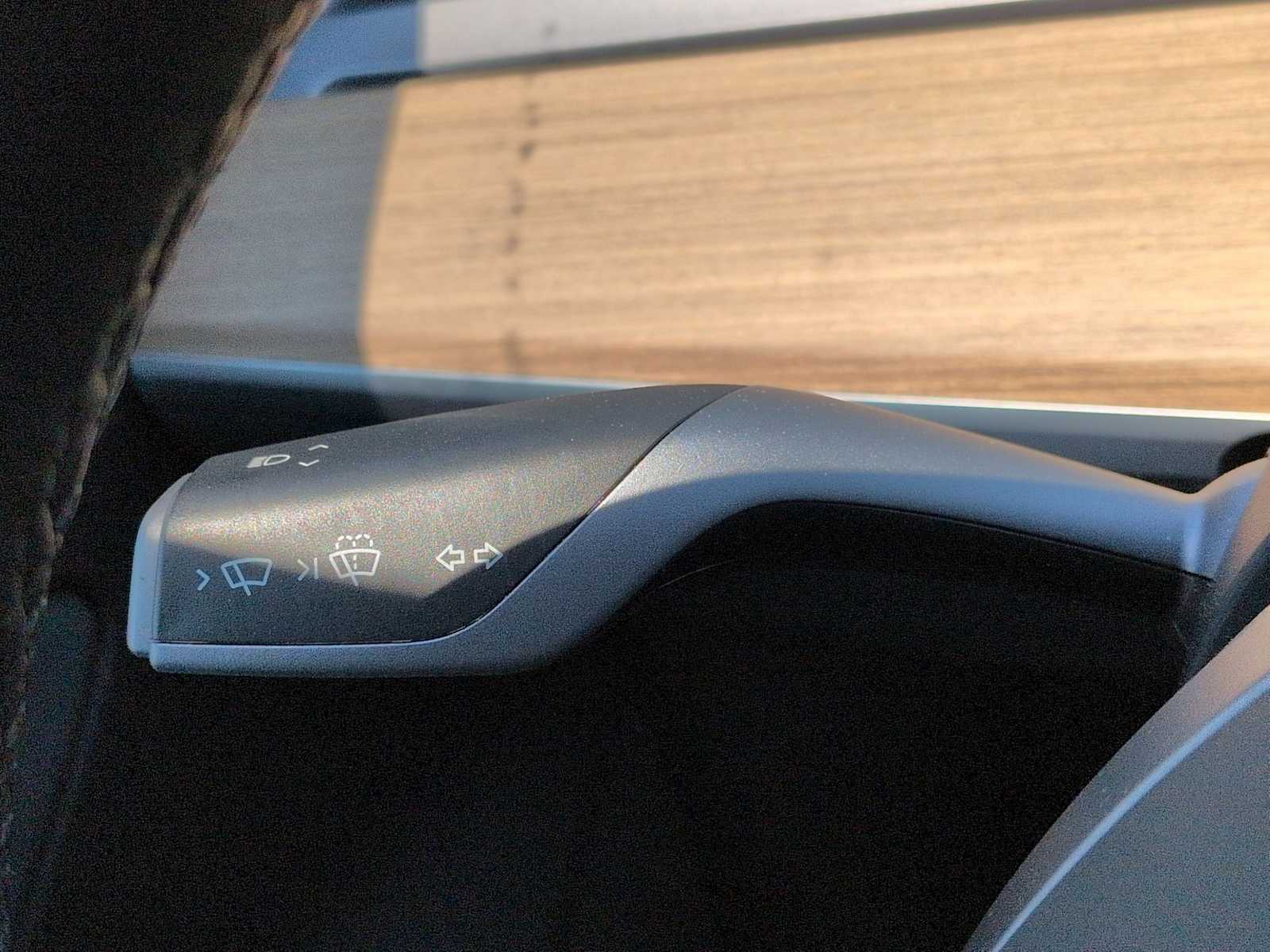 Thumbnail: 2023 Tesla Model 3 - 27