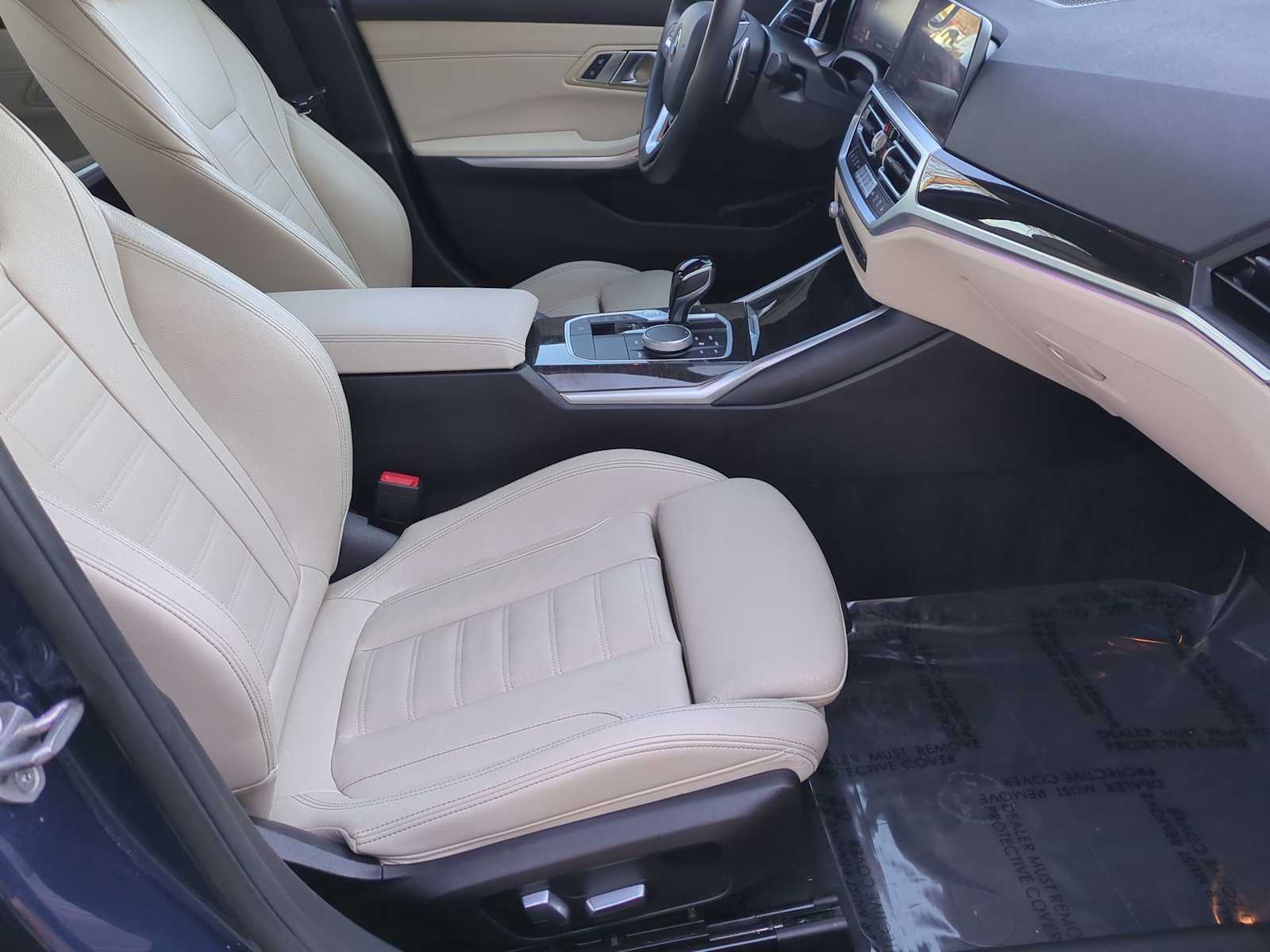 Thumbnail: 2022 BMW 3 Series - 23