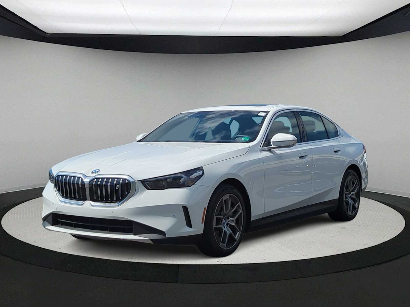 Thumbnail: 2024 BMW i5 - 4