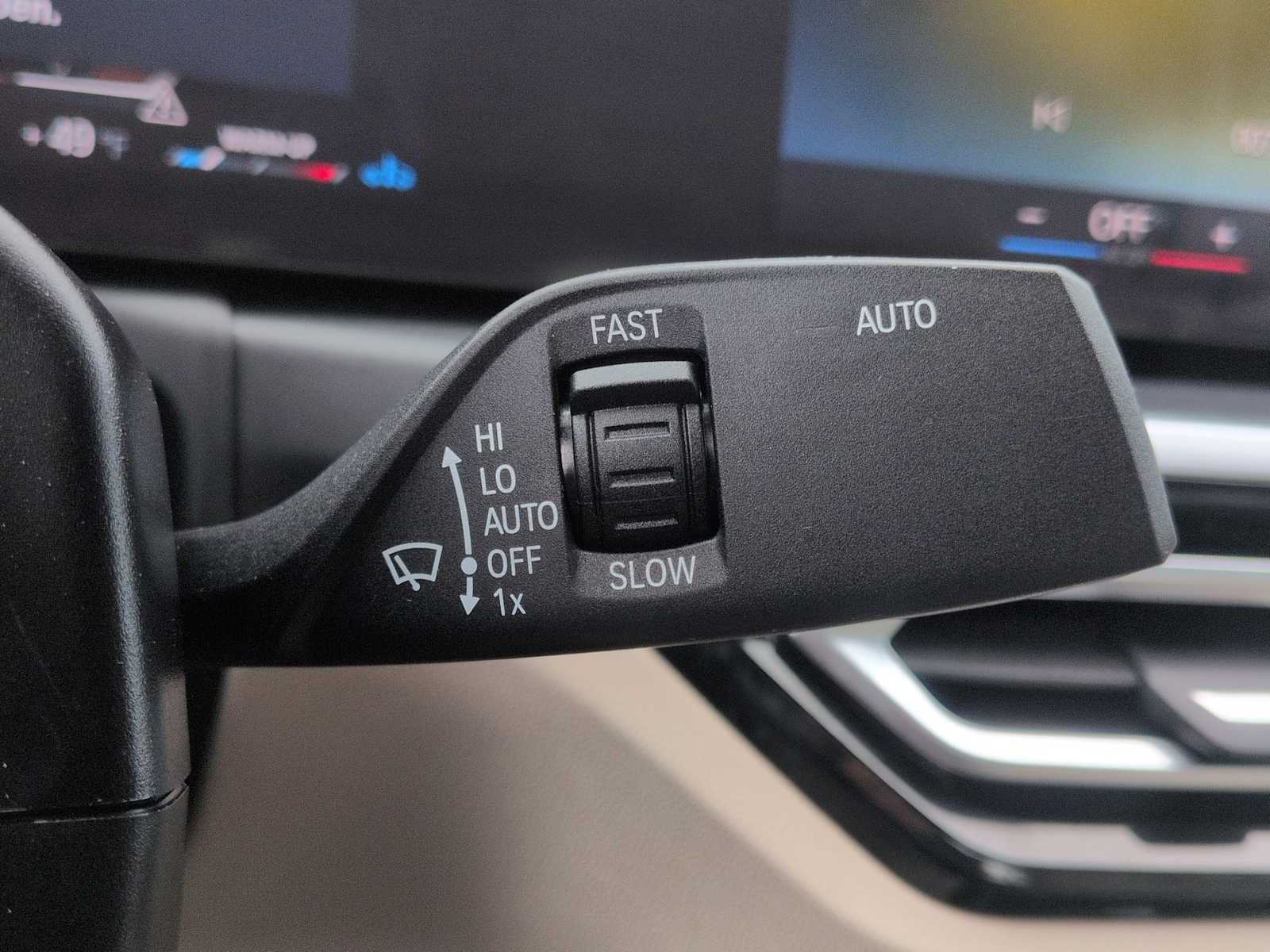 Thumbnail: 2023 BMW 3 Series - 28