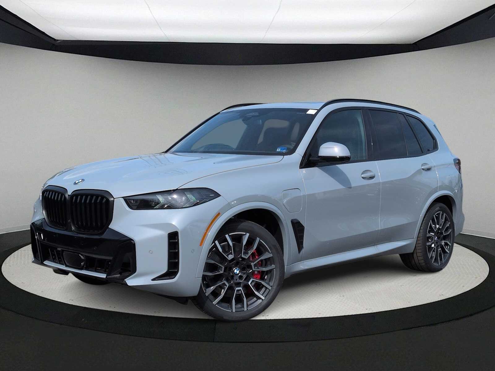Thumbnail: 2026 BMW X5 - 1