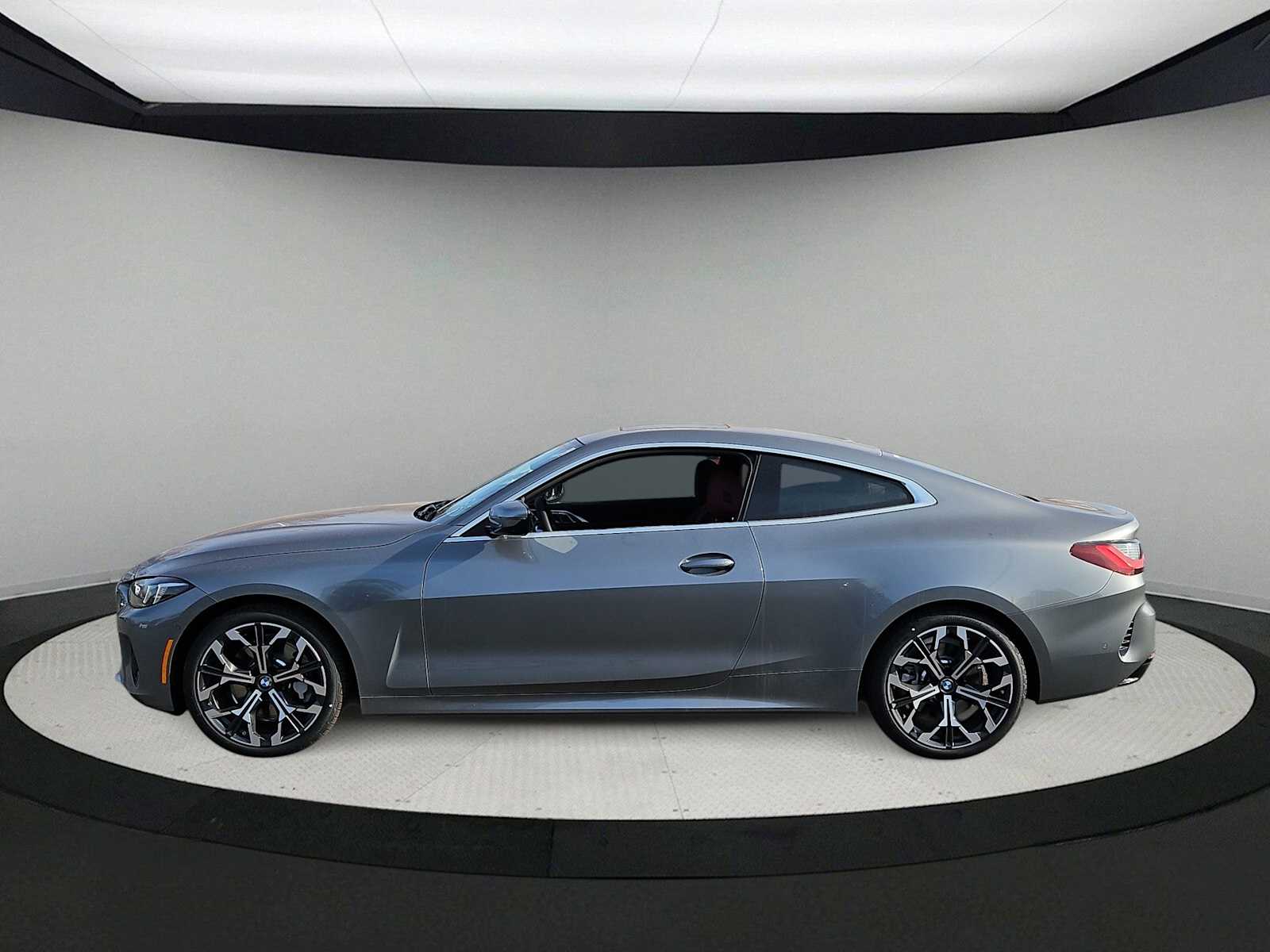 Thumbnail: 2026 BMW 4 Series - 5