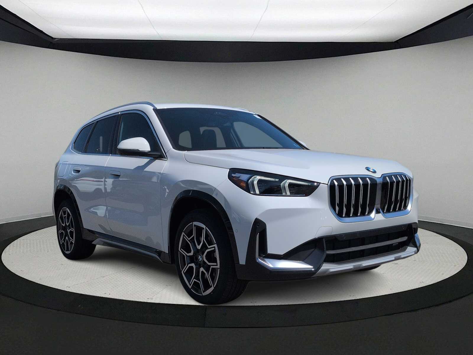 Thumbnail: 2026 BMW X1 - 2