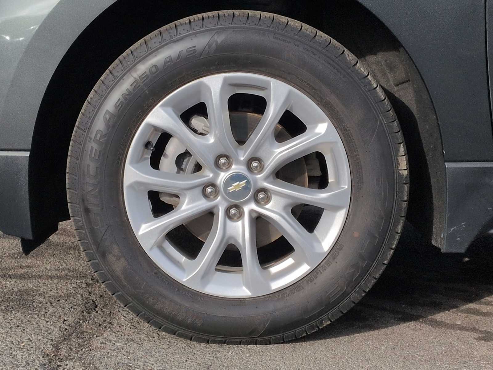 Thumbnail: 2019 Chevrolet Equinox - 14