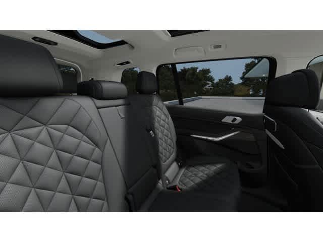 Thumbnail: 2026 BMW X7 - 12
