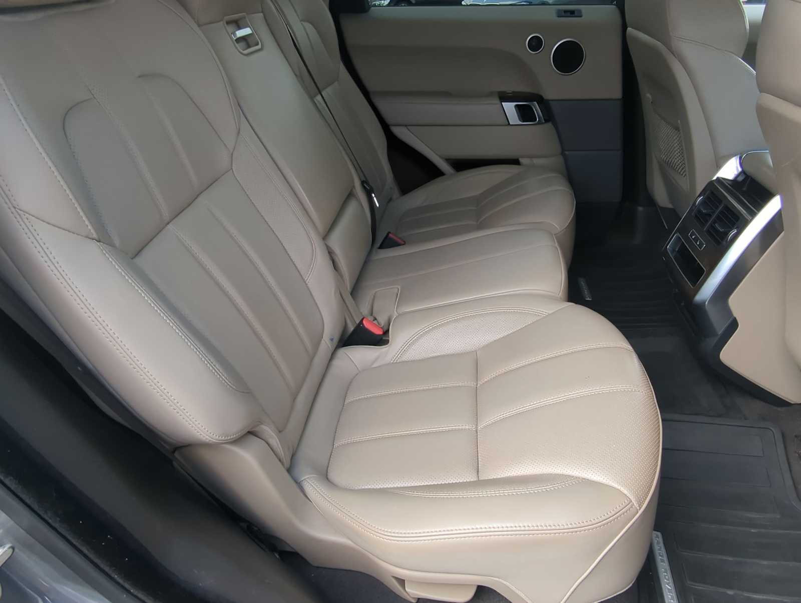 Thumbnail: 2017 Land Rover Range Rover Sport - 21