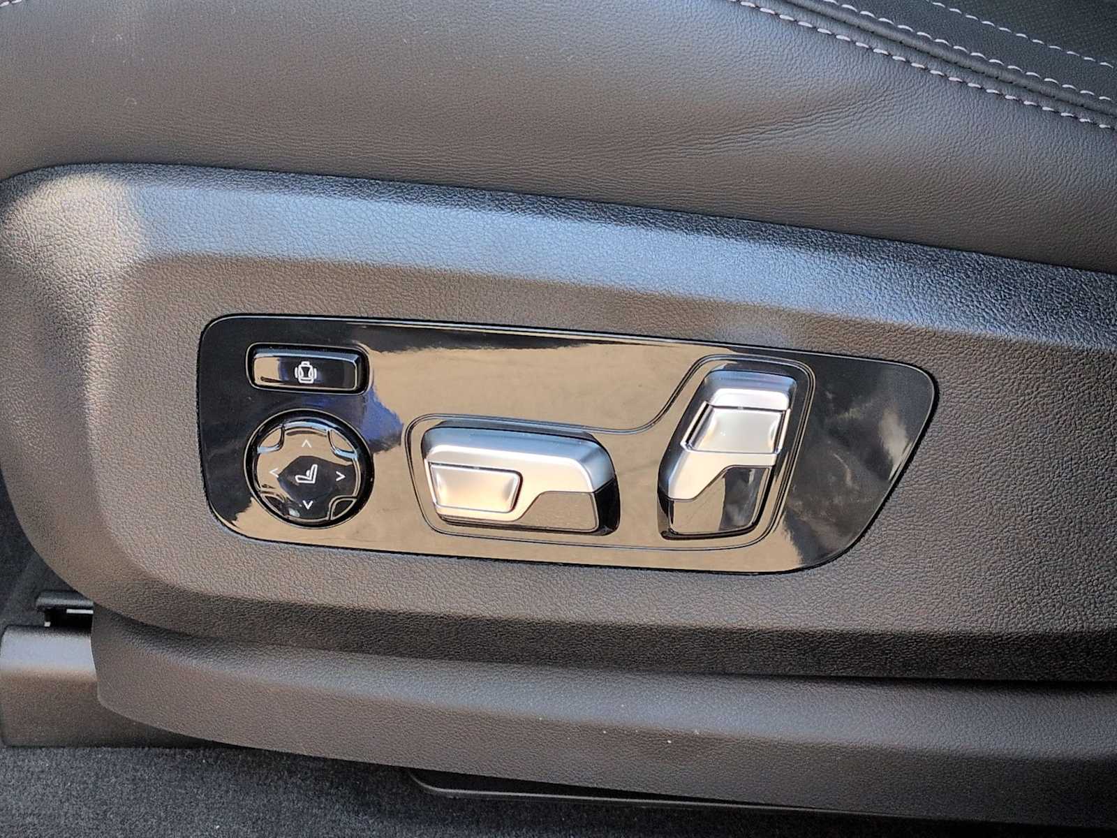 Thumbnail: 2026 BMW X5 - 18
