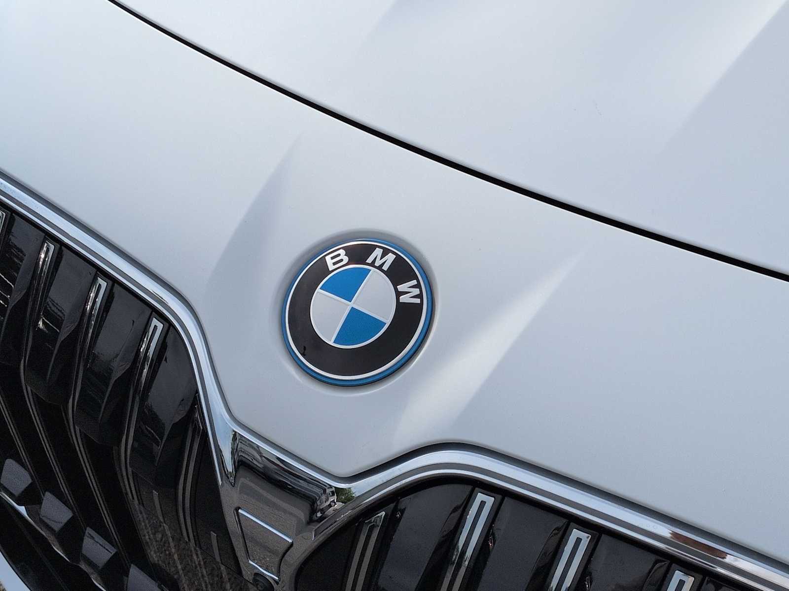 Thumbnail: 2026 BMW 7 Series - 12