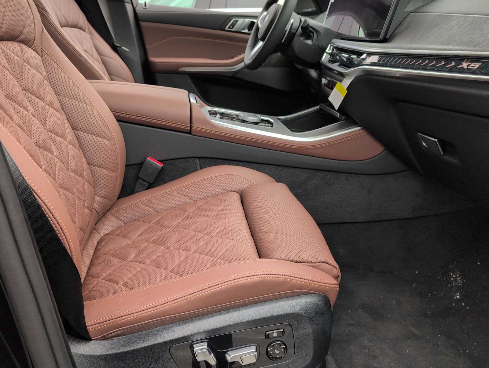 Thumbnail: 2026 BMW X5 - 22