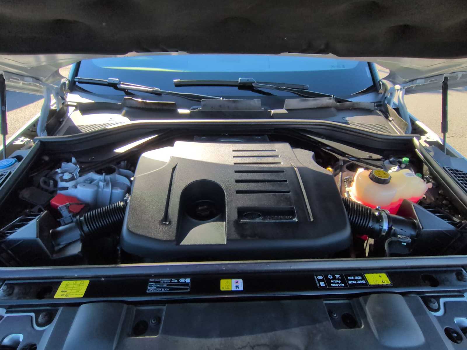 Thumbnail: 2025 Land Rover Range Rover Sport - 15