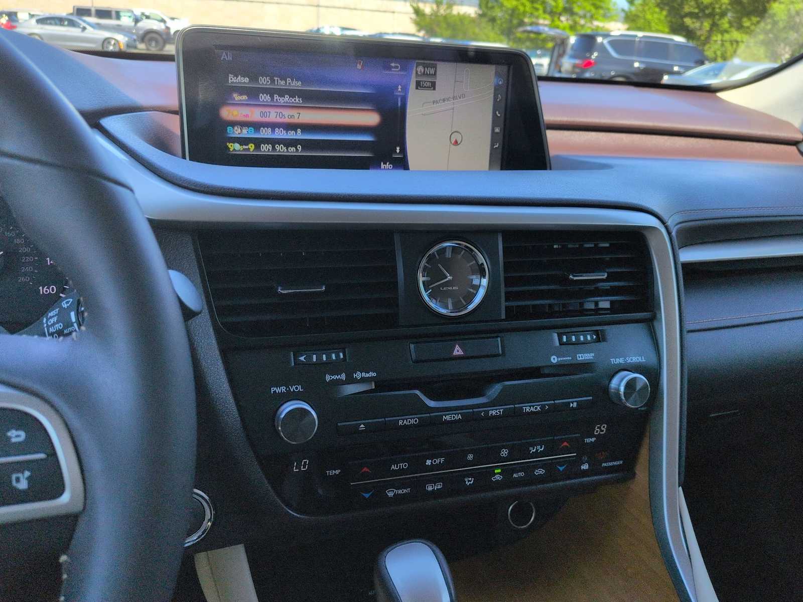 Thumbnail: 2016 Lexus RX - 30