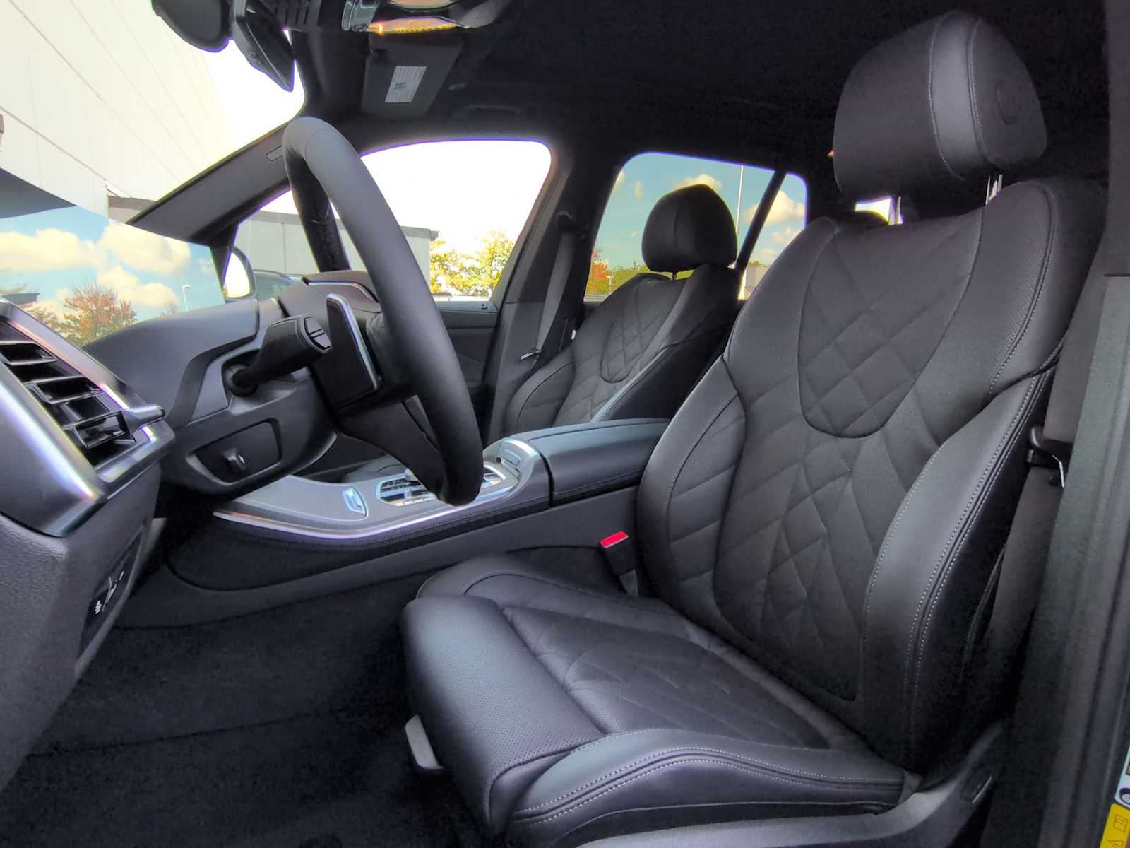 Thumbnail: 2026 BMW X5 - 17