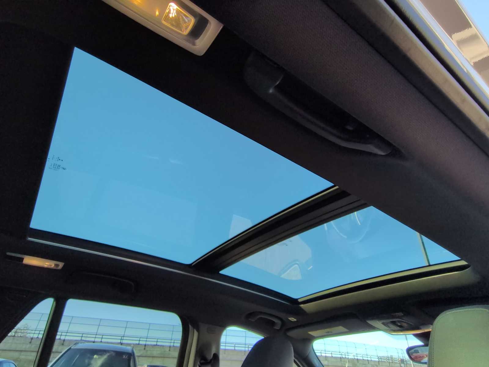 Thumbnail: 2021 BMW X1 - 23