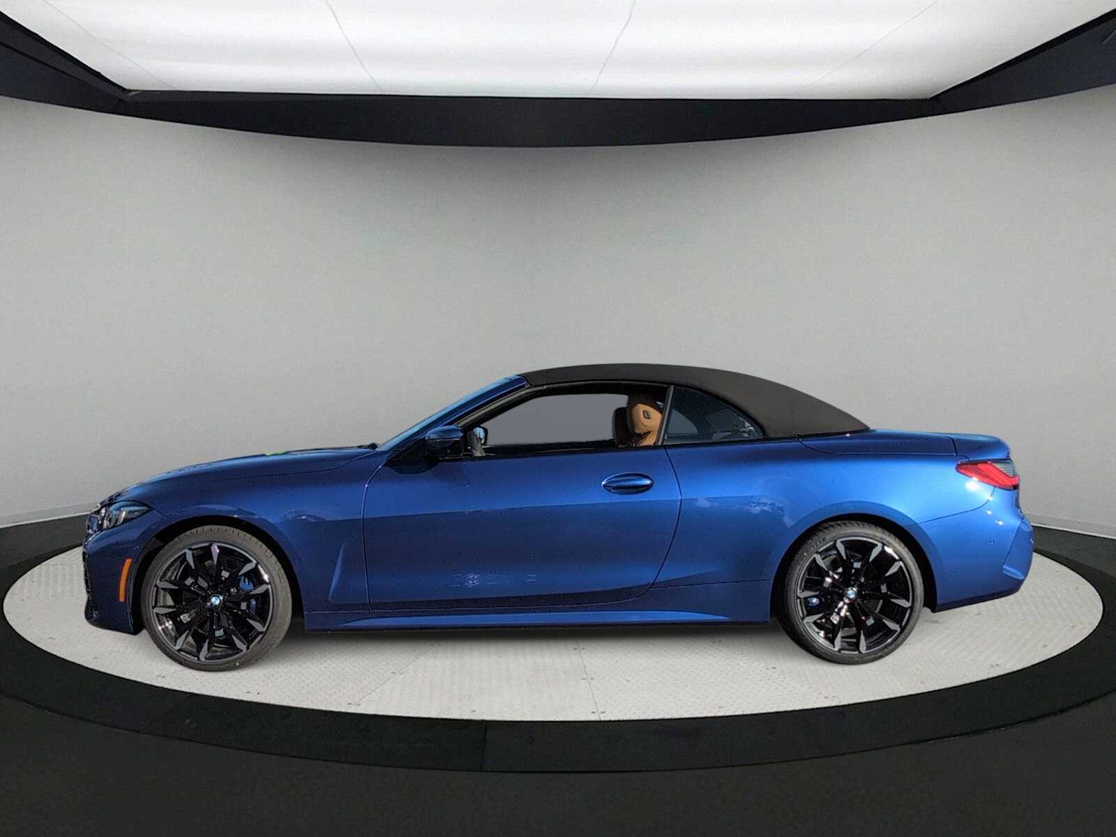 Thumbnail: 2026 BMW 4 Series - 5