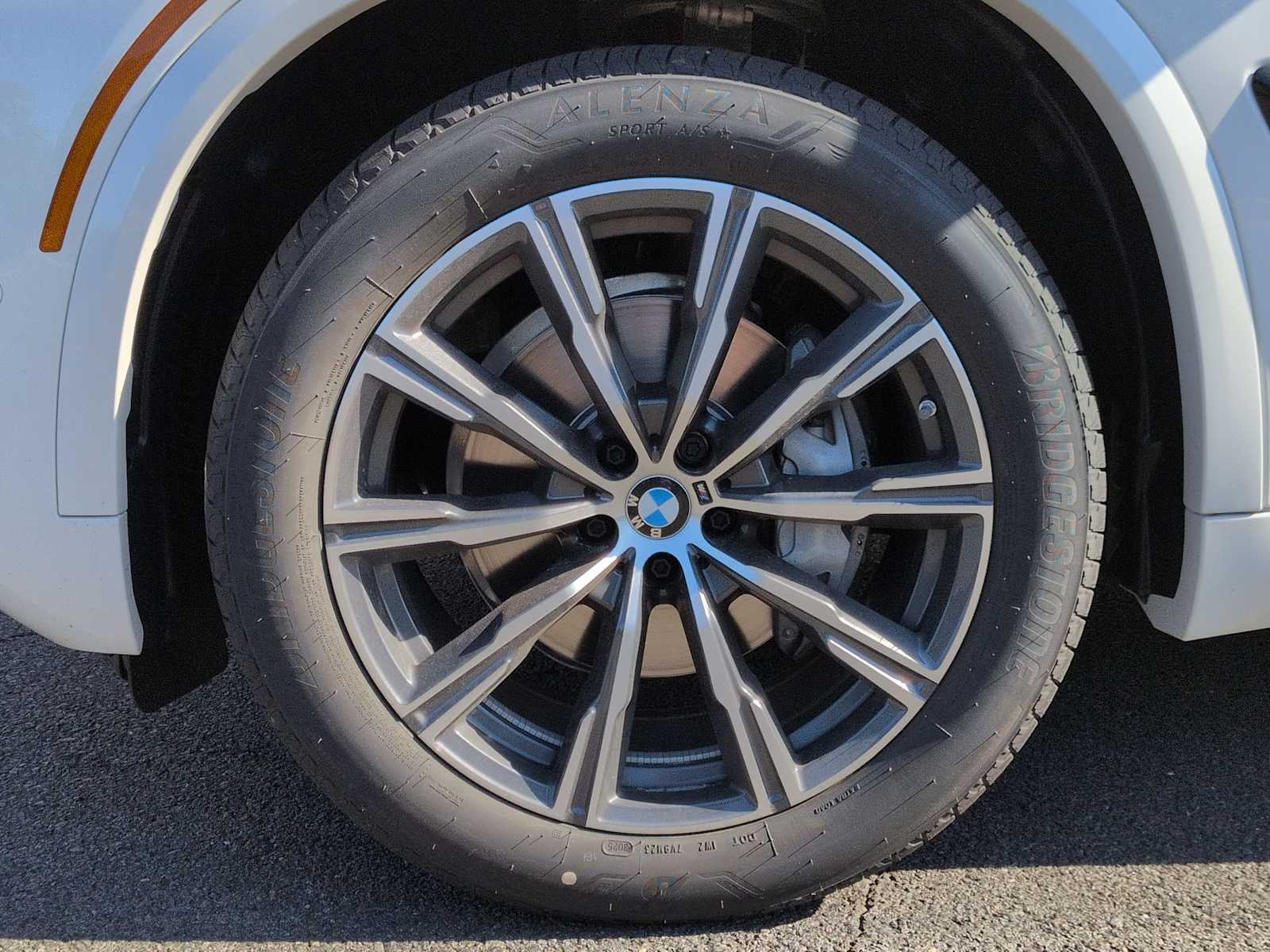 Thumbnail: 2026 BMW X5 - 14