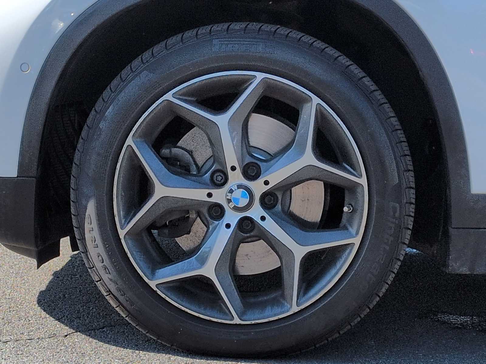 Thumbnail: 2016 BMW X1 - 14
