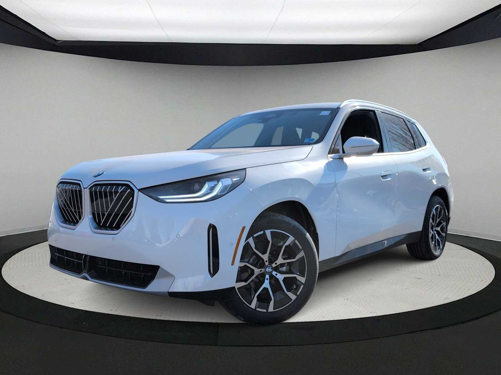 Thumbnail: 2026 BMW X3 - 1