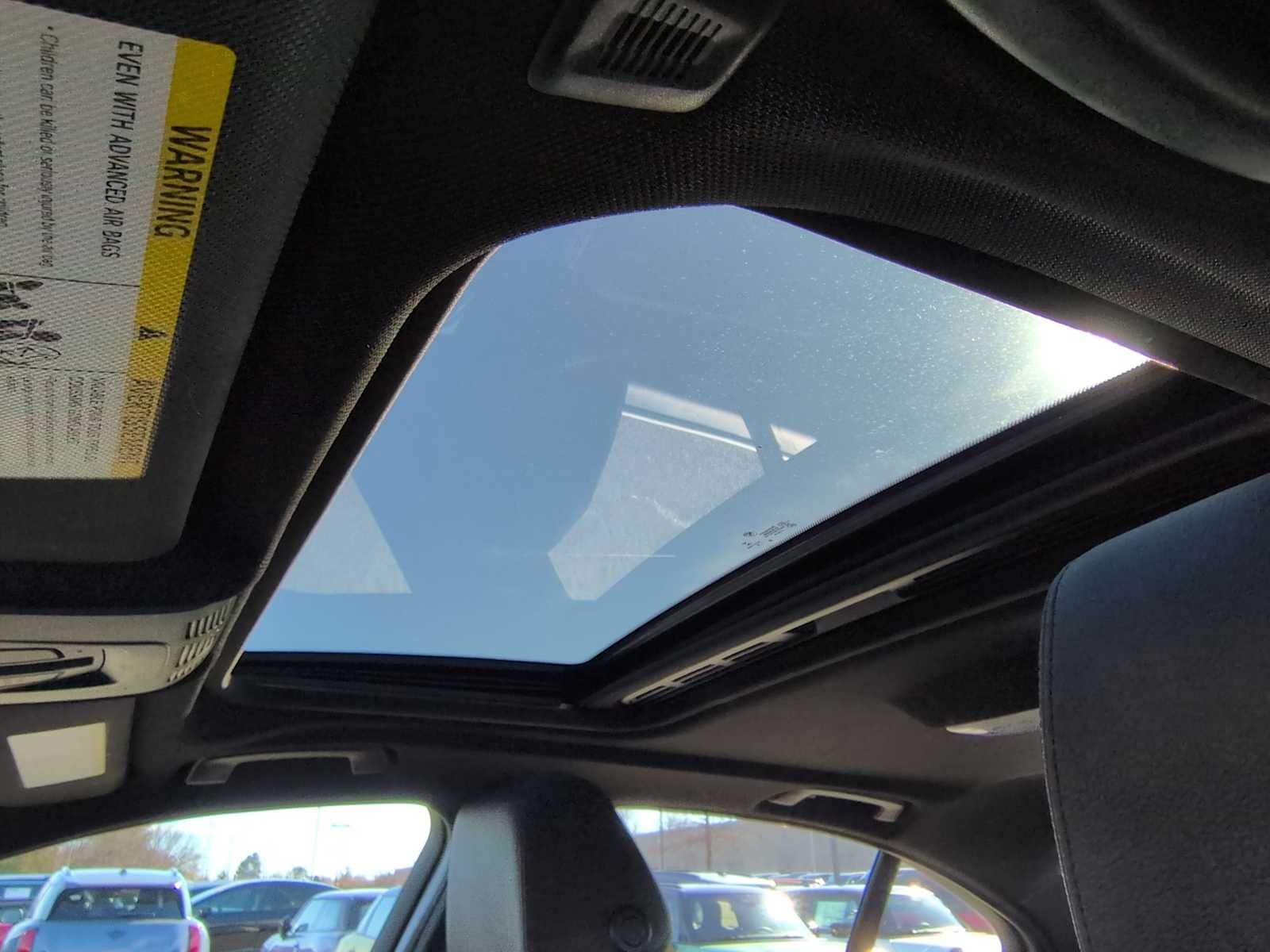 Thumbnail: 2018 BMW 3 Series - 20