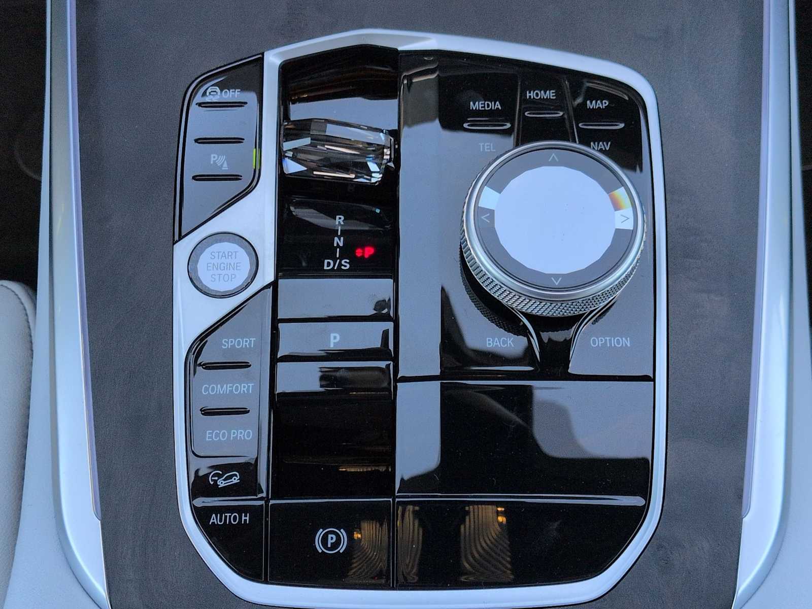 Thumbnail: 2026 BMW X5 - 35