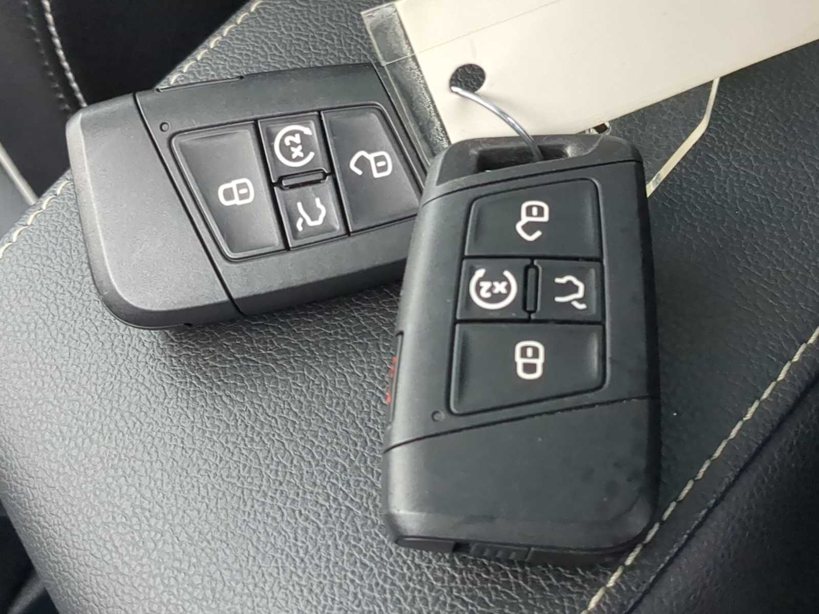 Thumbnail: 2024 Volkswagen Tiguan - 37