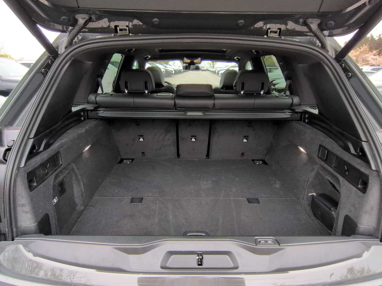 Thumbnail: 2026 BMW X5 - 37