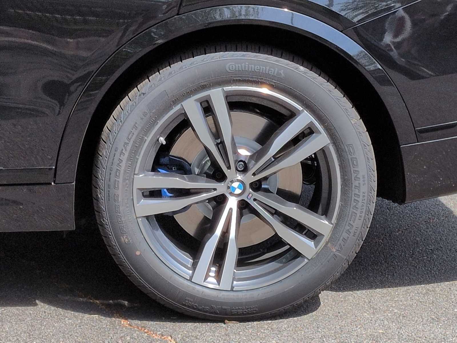 Thumbnail: 2027 BMW X7 - 14