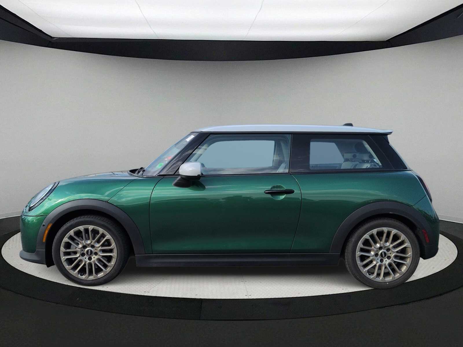 Thumbnail: 2025 MINI Cooper Hardtop - 5