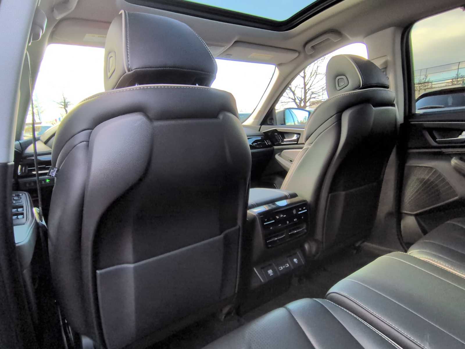 Thumbnail: 2024 Acura MDX - 18