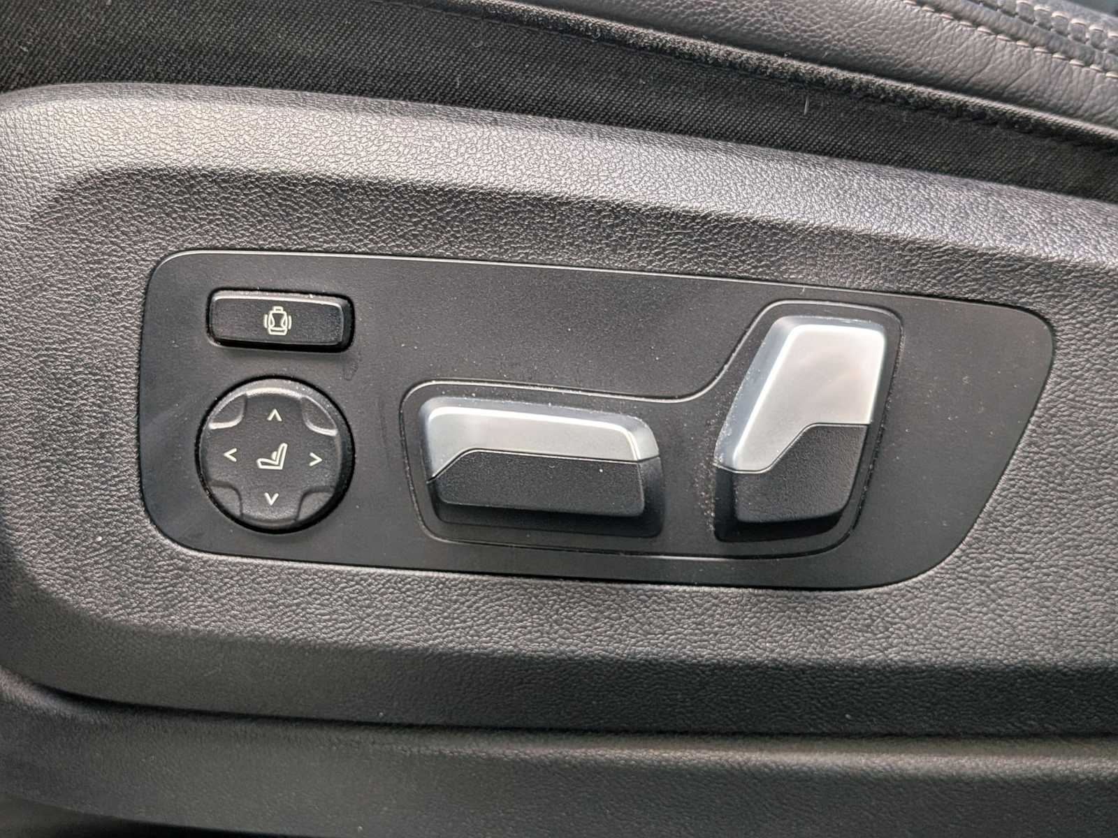 Thumbnail: 2024 BMW i7 - 18